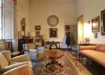 vendesi appartamento con ascensore e terrazza lucc - Appartamento Viale Giuseppe Giusti 14, Lucca - foto 2