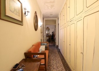 vendesi appartamento con ascensore e terrazza lucc - Appartamento Viale Giuseppe Giusti 14, Lucca - foto 11