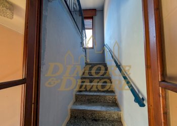 Scala accesso primo piano.jpg - Villa Vigino, Calasca-Castiglione - foto 19