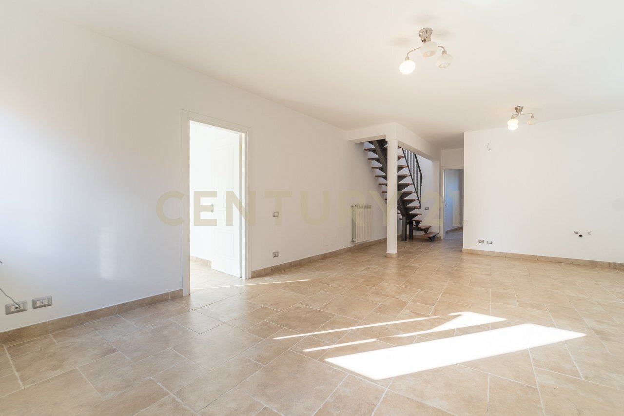 8.jpg - Casa indipendente Via Appia Nuova 17, Albano Laziale - foto 2