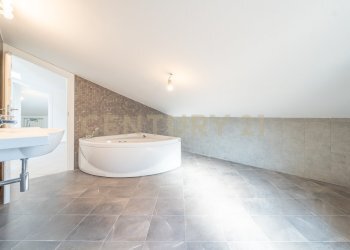 29.jpg - Casa indipendente Via Appia Nuova 17, Albano Laziale - foto 23