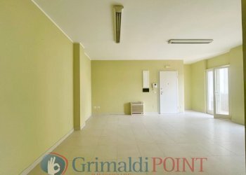 WhatsApp Image 2025-12-17 at 11.27.55 (1)_risultat - Ufficio Via Taranto 185, Lecce - foto 10