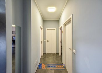 Trilocale La Loggia - foto 11