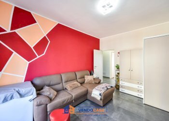 Trilocale La Loggia - foto 19