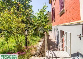 Bilocale Via IV Novembre, Casalecchio di Reno - foto 4