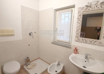 Bagno - Monolocale Strada Mombarone, 160, Asti - foto 11