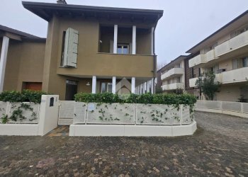 Villa a Schiera Via Mattia Moreni, Russi - foto 1