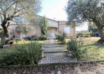 Portion of a house Via Cervese, Cesena - photo 26