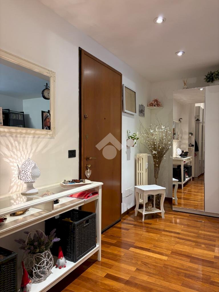 Two-room apartment Via Cefalù, Milano (neighborhood Gallaratese) - photo 2