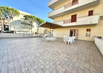 Two-room apartment Viale Bernini, Cesenatico - photo 23