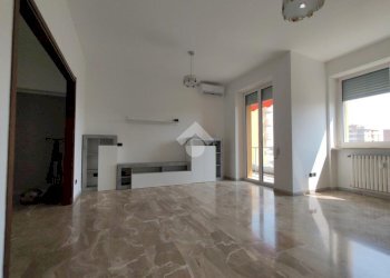 Apartment Via sporting mirasole, Opera - photo 10