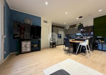 Three-room apartment Via Martiri Delle Foibe, Cambiago - photo 7