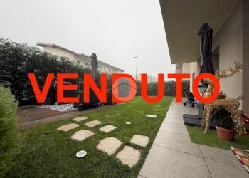 Three-room apartment Via Martiri Delle Foibe, Cambiago - photo 1