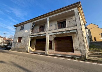 Stabile - Palazzo Via Roma, Cerrina Monferrato - foto 1