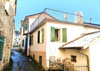 Casa semi indipendente Via Frazione, Carrega Ligure - foto 1