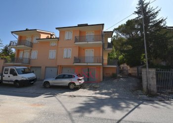 Foto 3 - Villa a Schiera Via Giacomo Leopardi, Fiastra - foto 3