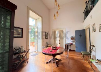 Sala da pranzo - Appartamento Via Monte Di Dio
 
1/E, Napoli - foto 21