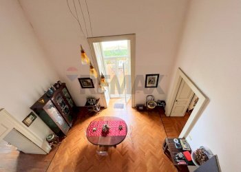 Soggiorno - Appartamento Via Monte Di Dio
 
1/E, Napoli - foto 47