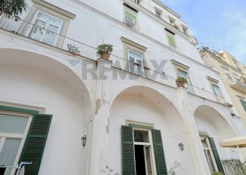 Edificio all\'aperto - Appartamento Via Monte Di Dio
 
1/E, Napoli - foto 65