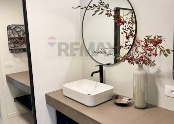 Bagno - Bilocale Via Ambrogio Binda
 
21, Milano - foto 2