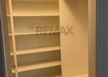 Cabina armadio - Bilocale Via Ambrogio Binda
 
21, Milano - foto 4