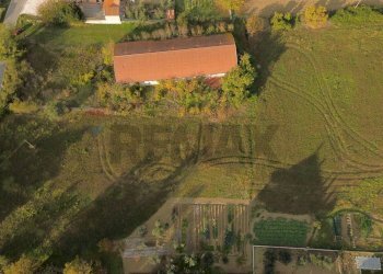 Giardino - Capannone Via Ceccacci
 
76, Maiolati Spontini - foto 3