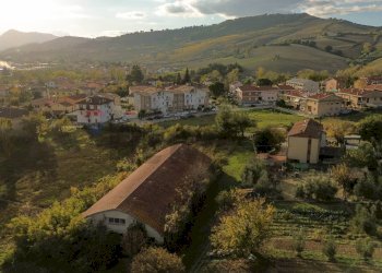 Vista delle montagne - Capannone Via Ceccacci
 
76, Maiolati Spontini - foto 5
