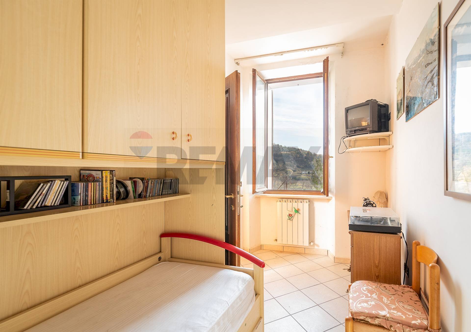 Camera / camera da letto - Bilocale Via Roma
 
262, Rosora - foto 3