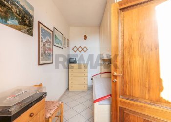 Camera / camera da letto - Bilocale Via Roma
 
262, Rosora - foto 4