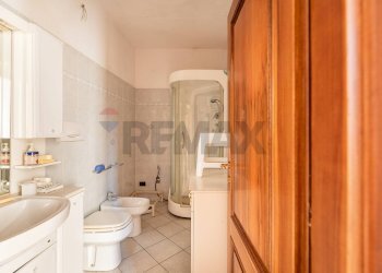 Bagno - Bilocale Via Roma
 
262, Rosora - foto 6