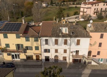 Casa all\'aperto - Bilocale Via Roma
 
262, Rosora - foto 20