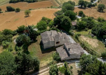 Casa all\'aperto - Independent house Frazione Capolavilla
 
1/5, Genga - photo 5