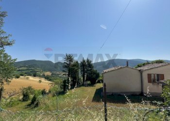 Vista delle montagne - Independent house Frazione Capolavilla
 
1/5, Genga - photo 13