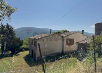 Casa all\'aperto - Independent house Frazione Capolavilla
 
1/5, Genga - photo 14