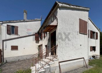 Casa all\'aperto - Independent house Frazione Capolavilla
 
1/5, Genga - photo 17