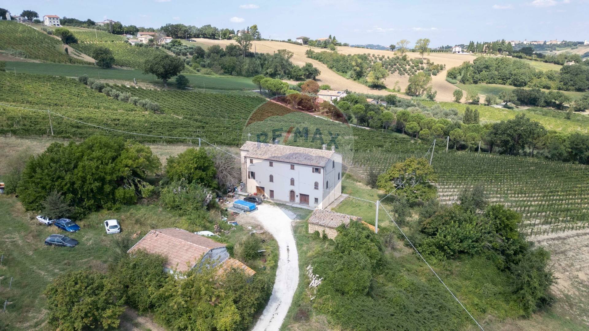 Casa all\'aperto - Casa semi indipendente Via Pietrone
13, Cupramontana - foto 2