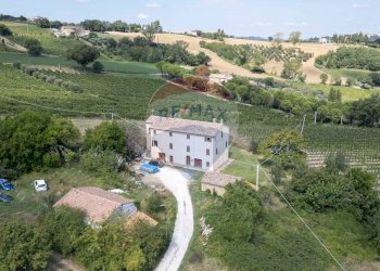 Casa all\'aperto - Casa semi indipendente Via Pietrone
 
13, Cupramontana - foto 2