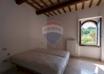 Camera / camera da letto - Casa semi indipendente Via Pietrone
 
13, Cupramontana - foto 14