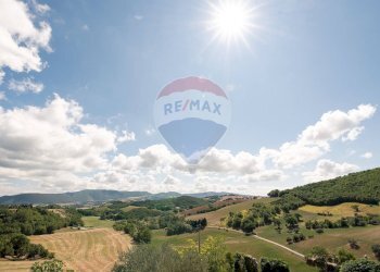 Vista delle montagne - Terreno agricolo Contrada Villanova
 
3, Apiro - foto 2