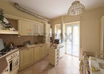 Cucina - Appartamento Via Gentile da Fabriano
 
7, Jesi - foto 3