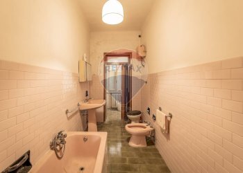 Bagno - Appartamento Via Risorgimento
 
105, Santa Maria Nuova - foto 9