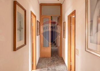 Hall / corridoio - Appartamento Via Risorgimento
 
105, Santa Maria Nuova - foto 20