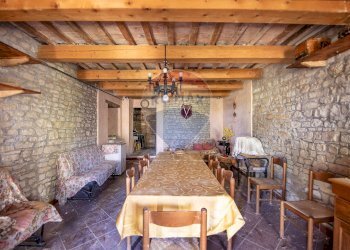 Sala da pranzo - Casa semi indipendente Via Rotorscio
 
16, Serra San Quirico - foto 17