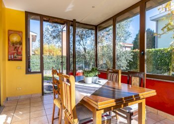 Sala da pranzo - Villa via Giuseppe Verdi
 
10, Arcore - photo 15