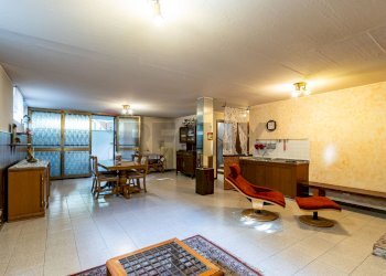 Sala da pranzo - Villa via Giuseppe Verdi
 
10, Arcore - photo 25