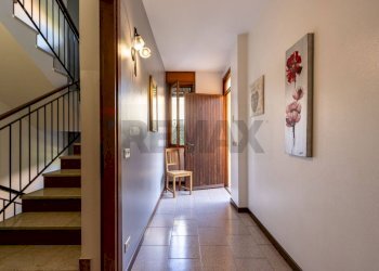 Hall / corridoio - Villa via Giuseppe Verdi
 
10, Arcore - photo 45