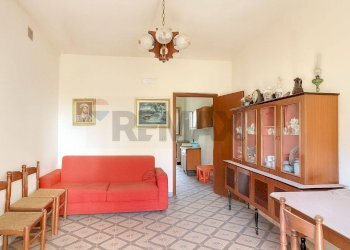 Sala da pranzo - Casa indipendente Via de napoli
 
1, Castiglione di Sicilia - foto 8