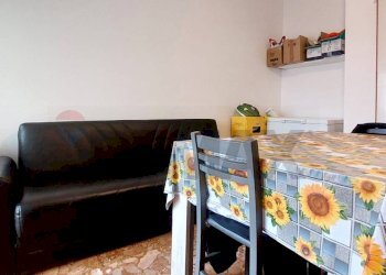 Sala da pranzo - Trilocale Via Allea comunale
 
17, Turbigo - foto 6