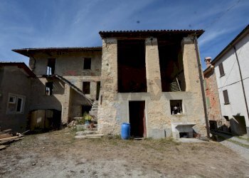 Casa all\'aperto - Semi-detached house Borgata Barbei
 
4, Camerana - photo 8
