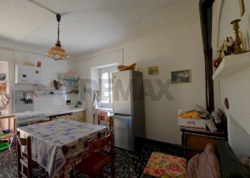 Cucina - Semi-detached house Borgata Barbei
 
4, Camerana - photo 24